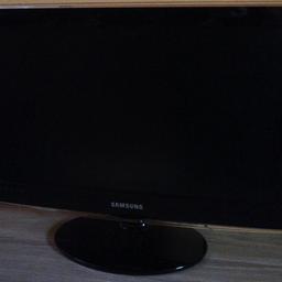 Vendo TV Samsung, utilizzabile SOLO come monitor, non avendo il digitale incluso.
Ideale per castarci PC o per console.