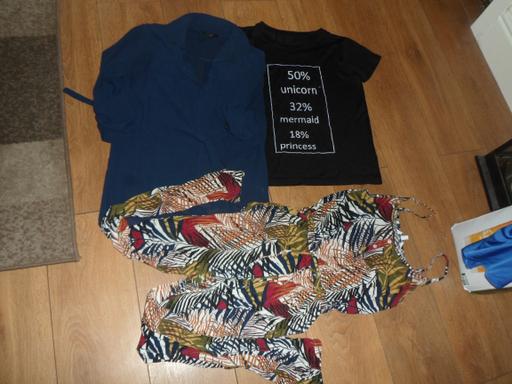 Buy & Sell Greater Manchester Manchester - Photos for 3 LADIES ITEMS OF CLOTHES 10