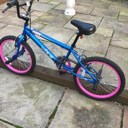 Zonke bmx bike
Hardly used
Comes with spanner and instruction manual
Excellent condition
Grab a bargain for Christmas
Couple of marks see pics
Grab A Black Friday Deal
