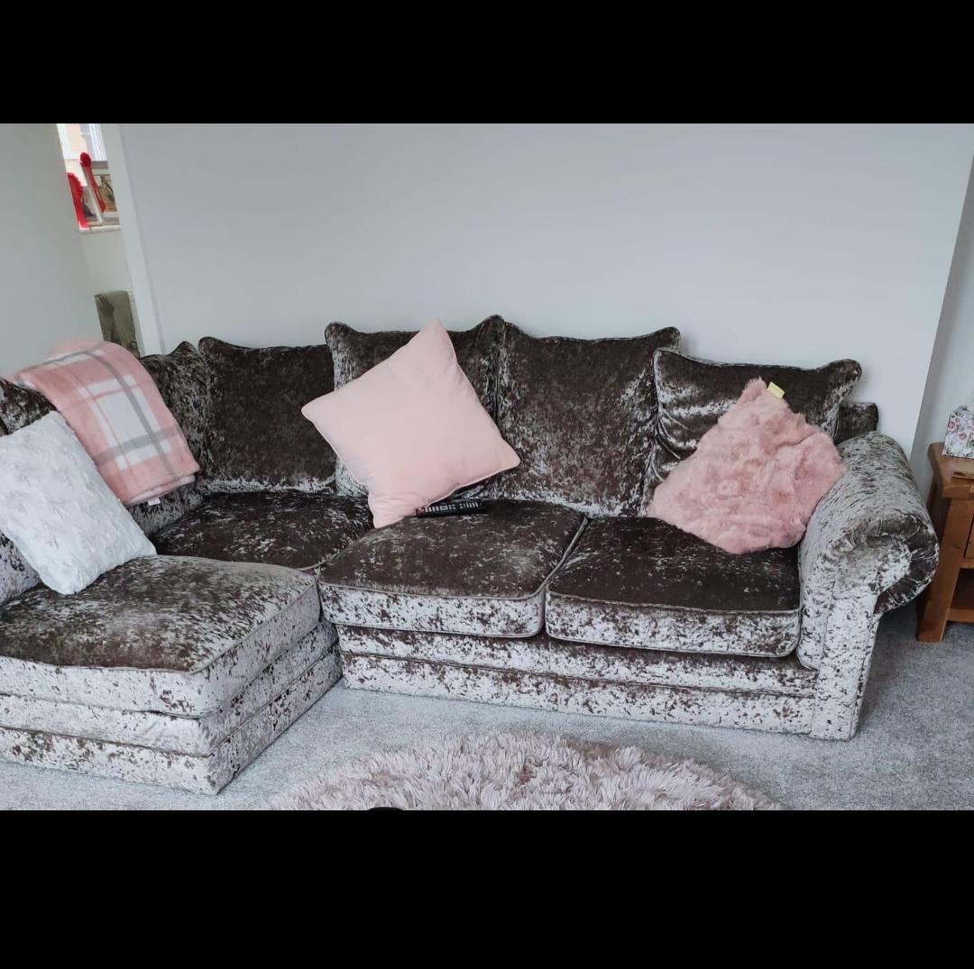 Grey crushed velvet Corner sofa. in FY3 Blackpool for £275.00 for sale