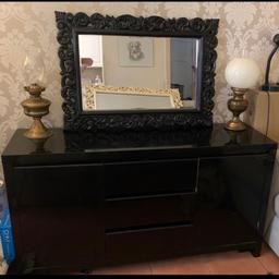 Side board does have scratches and Marks. On the inner side of drawers some of the gloss is coming off. Very heavy item.

Relisted as not picked up

Collection only from B37 area

Please feel free to ask any questions.

Lamps not included