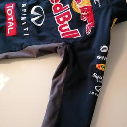 verkaufe Red Bull Jacke Größe M (38/40) keine Beschädigungen Nichtraucherhaushalt