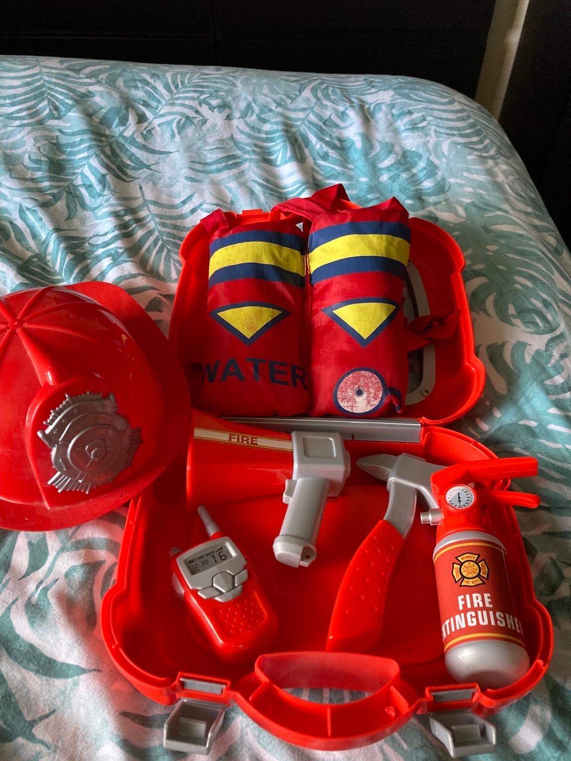 Fireman role play set in DY5 Dudley für 5,00 £ zum Verkauf | Shpock DE