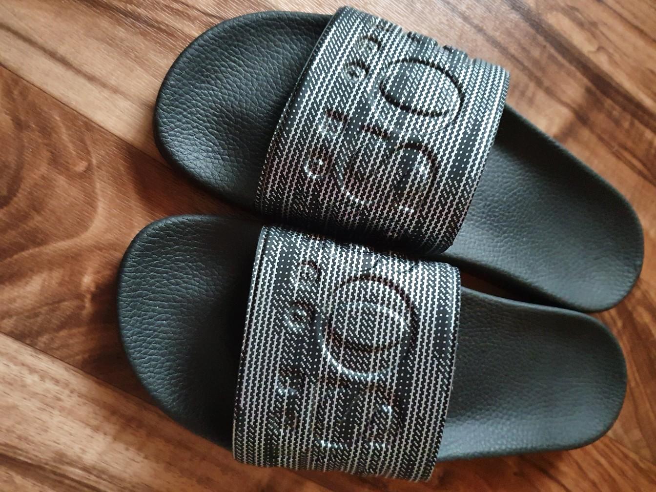 hugo boss sliders in B27 Birmingham für 17,00 £ zum Verkauf | Shpock DE