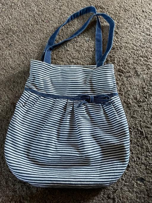 Buy & Sell Essex Chelmsford - Photos for New look navy/white stripe bag