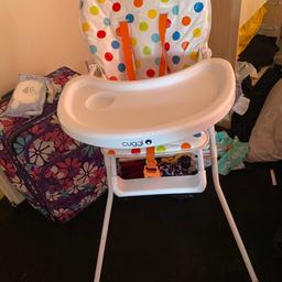 Baby toddler high chair need gone very clean only been used 3 times