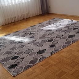 Verkaufe meine geplegter Teppich
Maße :200×300m

Habe dazu passende Esstisch Teppiche  in gleicher Muster !

Farbe :Schwarz, grau ,Weiß


Da ich privat verkaufe gebe ich kein Garantie kein Gewährleistung.