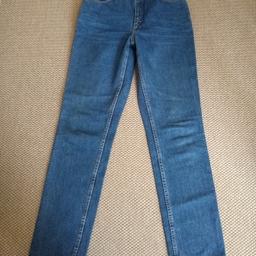 Modell Virginia *
Wer es nicht so eng haben möchte, dann ist diese Jeans genau die richtige Hose *
Gr. 30/32 * Superzustand *
PayPal möglich *