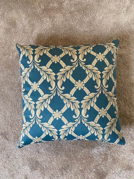 Buy & Sell Gloucestershire Gloucester - Photos for Teal & Beige Patterned Cushion Covers