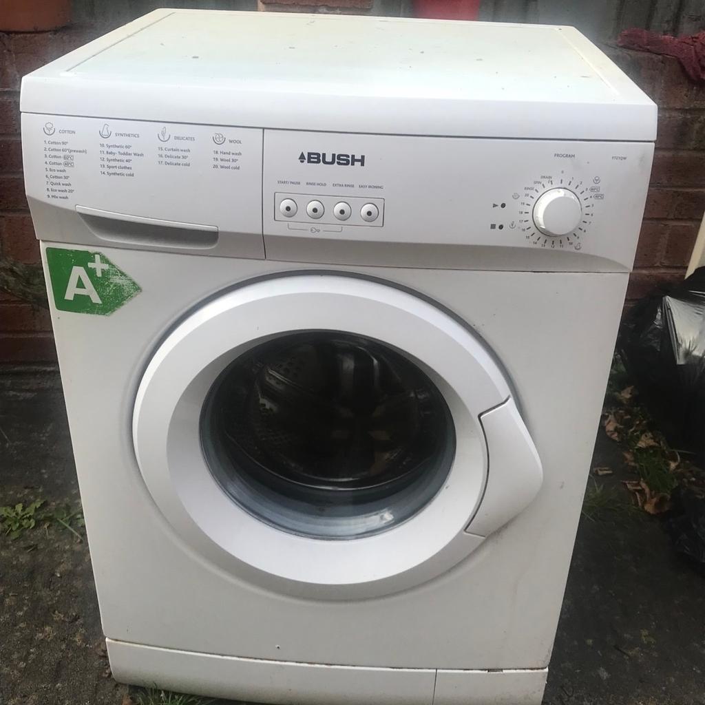 Bush Washing Machine ModelF721QW Door in B20 Birmingham für £ 20,00