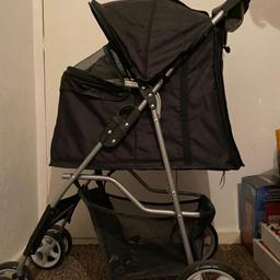 dog pushchair only used a few times cost £60 off amazon