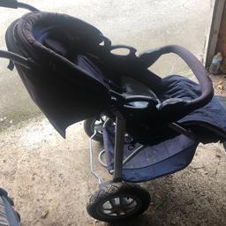 Used but in great condition.
The 2 back wheels are flatten and there is small tear 
Kids pushchair can be used up too 3 or 4 years old