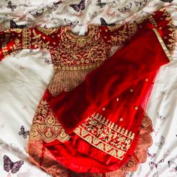 Bargain here!
A red and gold dress with an attractive embroidery and has diamonds that shine.It is brand new.Colour may be a bit different than in the pictures.
Sizes also available:
26UK-£65
34UK-£70
38UK-£75
Message me for more info.
Free delivery