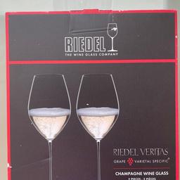 Riedel Veritas Champagner Weinglas

2 Stück neu originalverpackt
Kristallglas
Spülmaschinenfest