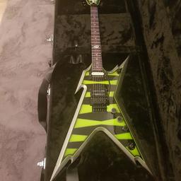 great condition price includes dean hardcase
