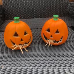 Plastic pumpkin that light up pick up only mablethorpe  £4 each or £6 for both