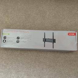 Tv wall mount in box. Up to 37” tv screen. Max weight of 15kg
Max vesa 400x400
Collection Stafford ST16