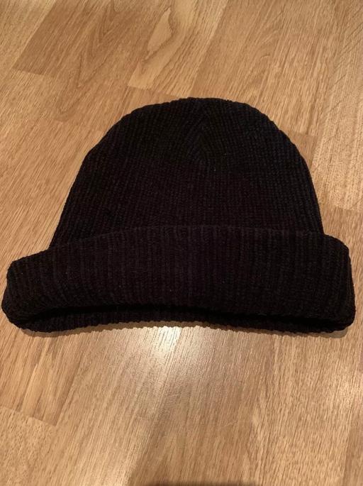 Buy & Sell Surrey Guildford - Photos for Unisex black ribbed winter hat