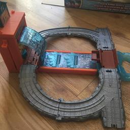 NOT BOXED
Take and play water works with metal diecast Thomas train (not water thomas which got lost)
no offer