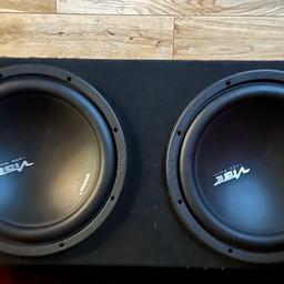 Great sounds and amazing conditions 
1400 watts each both 2800 watts 
Welcome to test before you buy 
Perfect subwoofers you can connect each separately or both with the back connector 
Any questions feel free to ask thanks