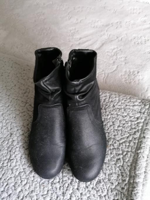 Buy & Sell Merseyside Saint Helens - Photos for size 4 ladies boots