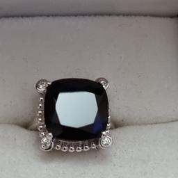 Beautiful sterling silver black spinel solitaire ring  . new and a size P
