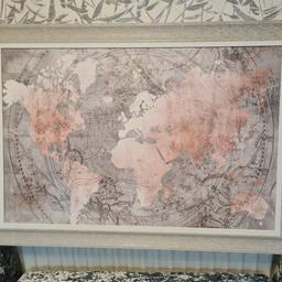 FOR SALE A LOVELY LARGE FRAMED PICTURE 
CELESTIAL WORLD MAP 
VINTAGE INSPIRED 
BLUSH PINK WITH MAUVE TONES 
LIGHT GREY WOOD FRAME 
PAID £32.99 FROM THE RANGE
LIKE NEW
HOOKS ON BACK FOR HANGING
SIZES ARE OVERALL 
HEIGHT 70CMS
WIDTH 100CMS

SELLING FOR £12