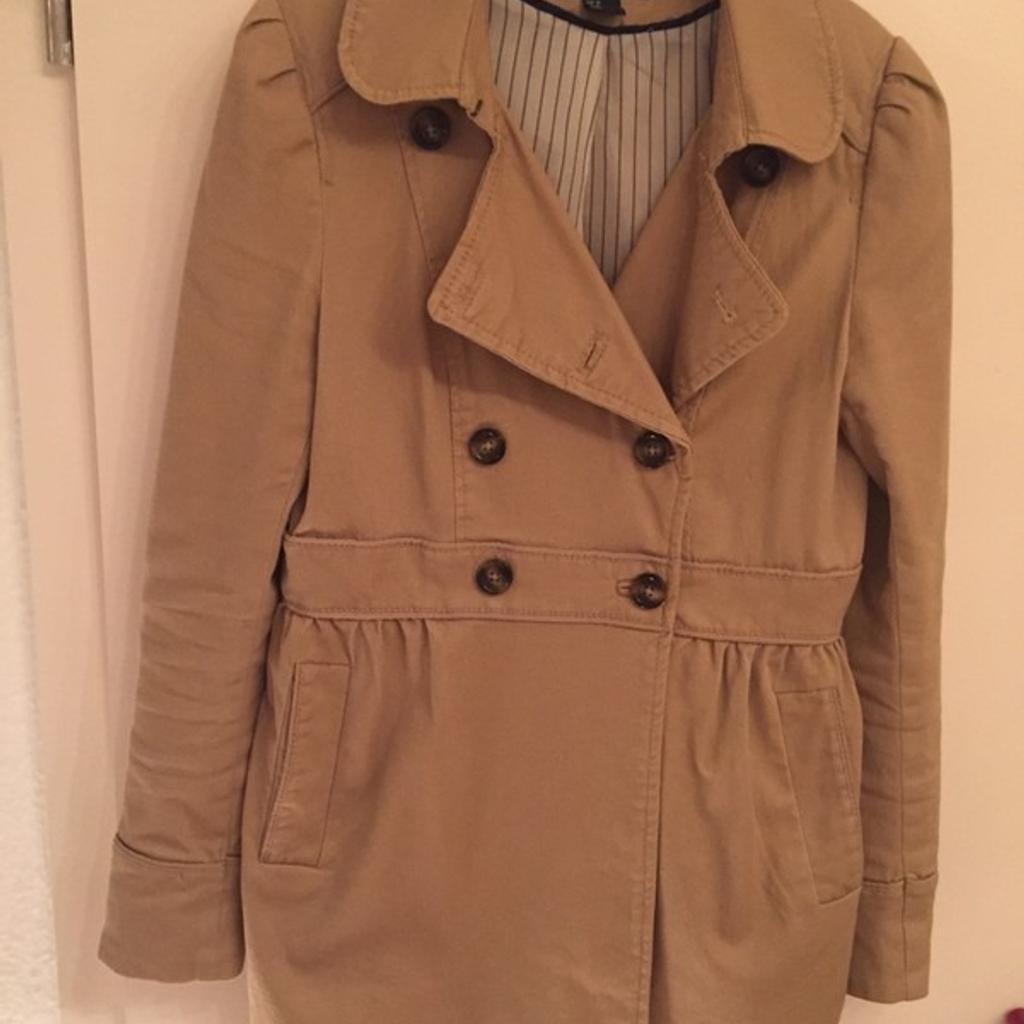 🍂 Herbst Mantel 🍂

Schöner, leichter Mantel für den Herbst.

Ich habe ihn gerne getragen.

Er hat normale/leichte Gebrauchsspuren und befindet sich in einem guten Zustand 😊

Größe: 36/S
Versand: 5,99€