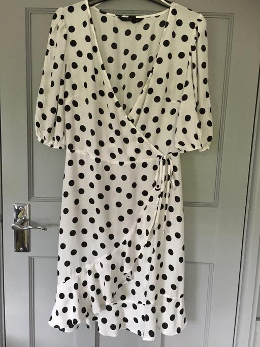 Buy & Sell West Midlands Walsall - Photos for New.Spotty, Wrap Style Dress. Size 12.