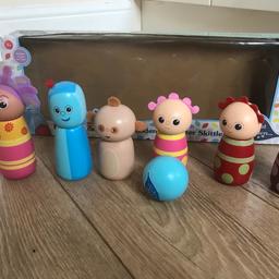 Includes 6 character wooden skittles and one ball