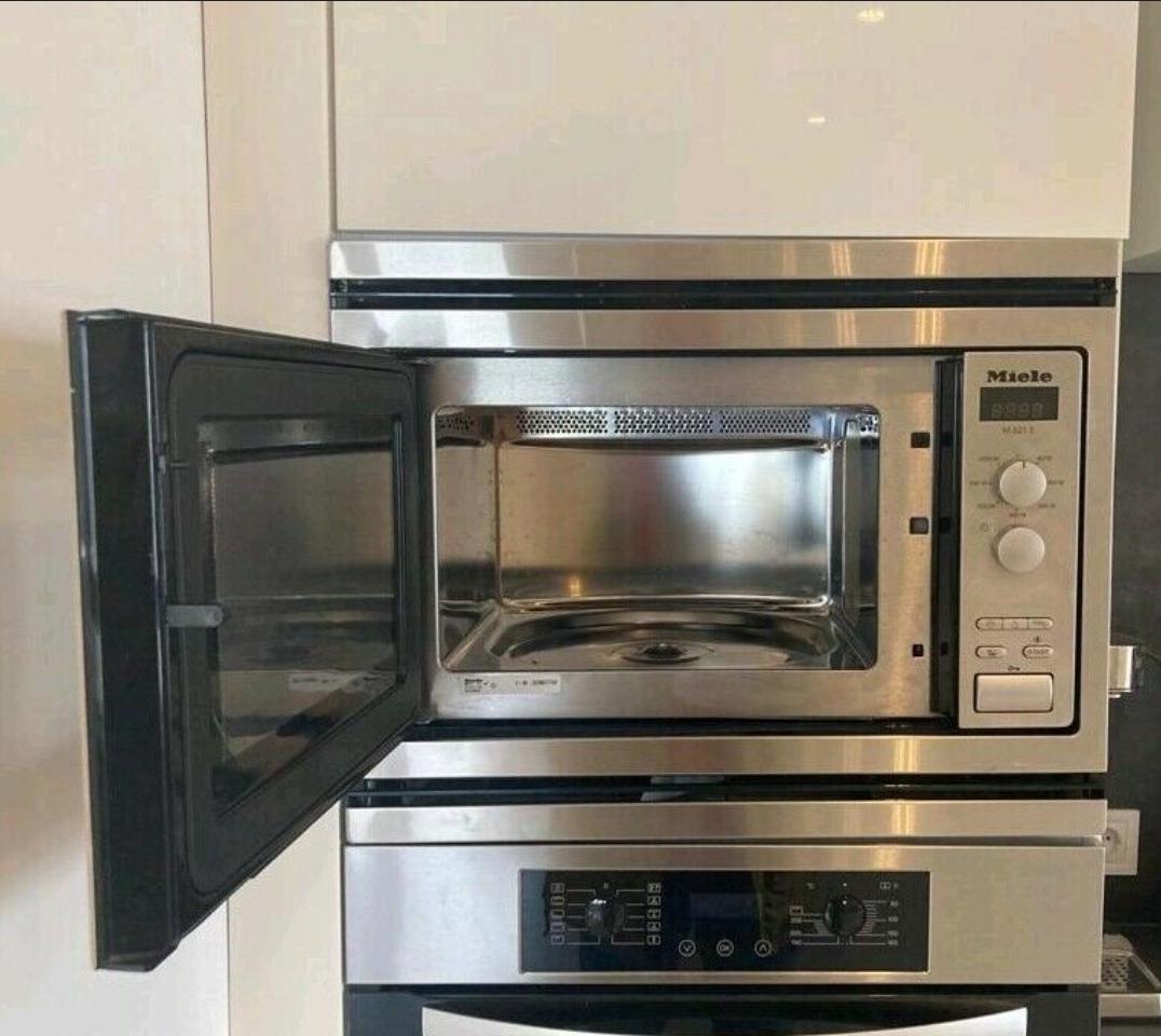 Miele M 621 S Mikrowelle (Einbaugerät), NP in 60385 Frankfurt am Main ...