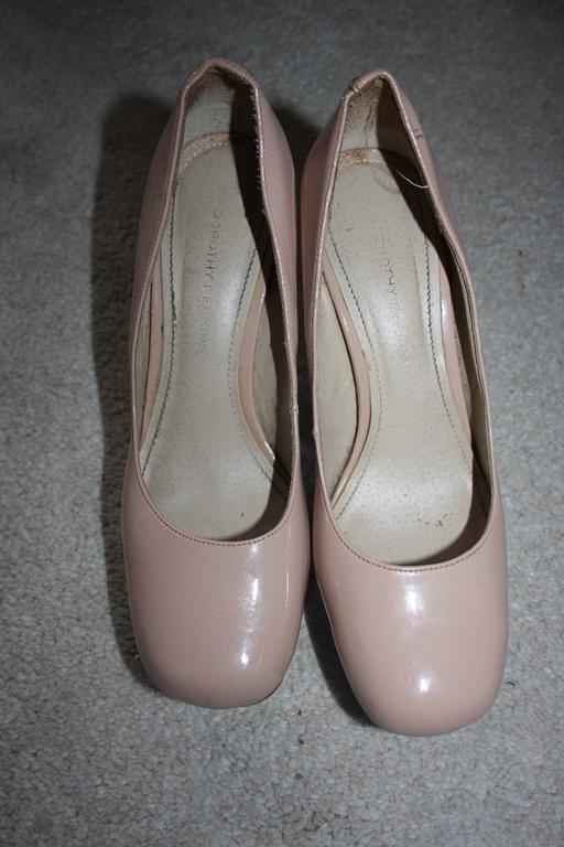 Buy & Sell North West London Chalk Farm - North West London - Photos for women's size 5 Dorothy Perkins high heel shoe