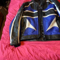 Frank Thomas Motorbike Leather Jacket, very good condition fully padded size Medium