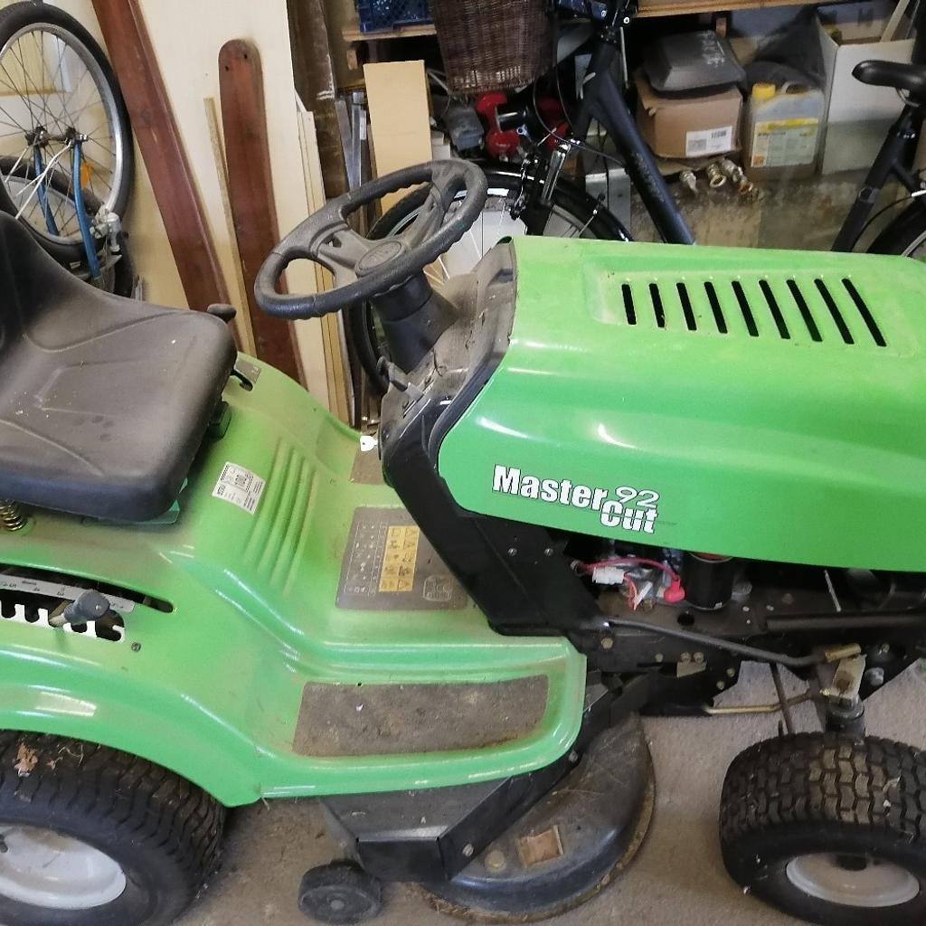 Rasentraktor Rasenmäher Traktor Haumaschine in 01833 Dürrröhrsdorf