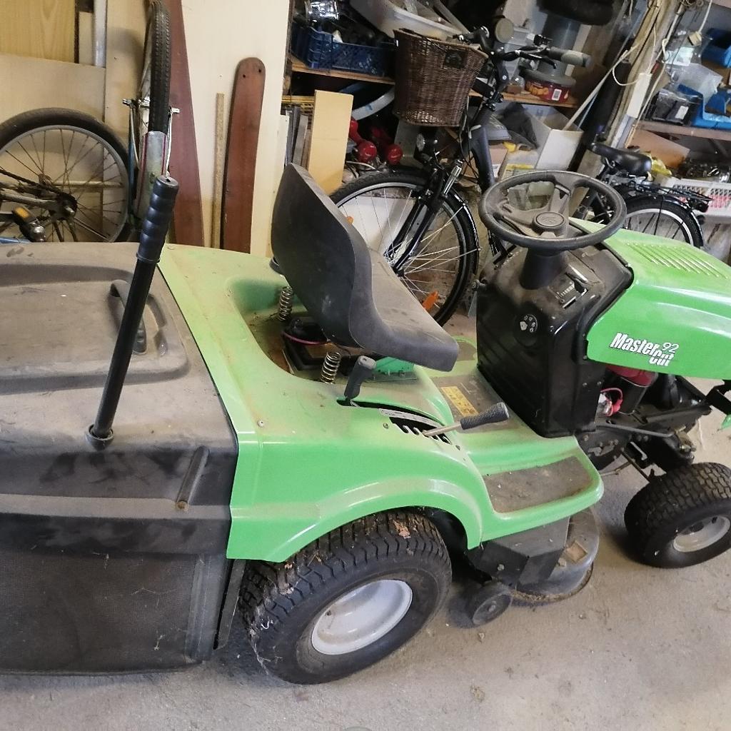 Rasentraktor Rasenmäher Traktor Haumaschine in 01833 Dürrröhrsdorf