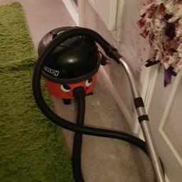 red Henry hoover2years old good condition