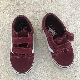 burgundy old skool v trainers toddler
Size 7
Worn handful of times
Super comfy and trendy
Lovely design 

Postage £4 must be paid 
Generally not accepting offers as fair / low prices
Lots of kids designer clothes listed on my page 
Baby boy designer clothes 
Baby girl designer clothes aNd infant designer clothes on my page. Other outfits:- Baby shower / first birthday / Halloween / milestone outfits. All 5* ratings. Please scroll through and look.