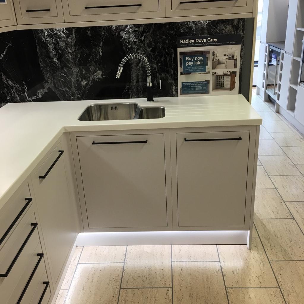 Ex Display Kitchen units in W13 London for £750.00 for sale Shpock