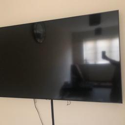 SAMSUNG 65 inch UE65TU7000k Smart 4K HDR LED TV RRP £600. Used for a short while Mint condition comes with wall bracket & tv legs Remote . . Collection Leytonstone. Receipt available on request.