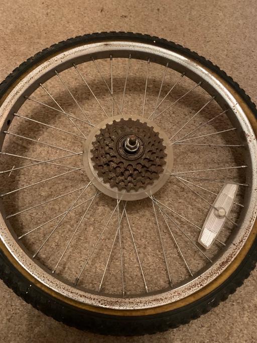 Buy & Sell Kent Maidstone - Photos for 20inch Mountain bike 5gear back wheel