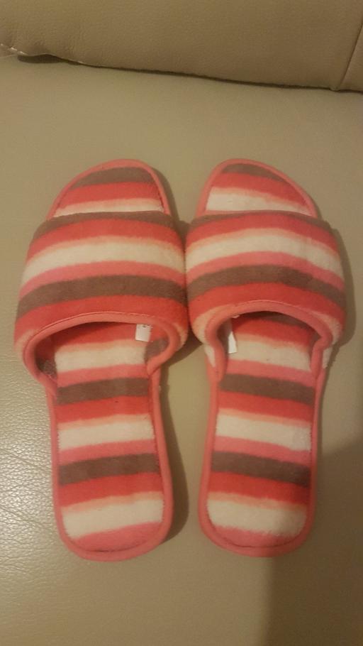 Buy & Sell West Midlands Walsall - Photos for Ladies slippers 5/6