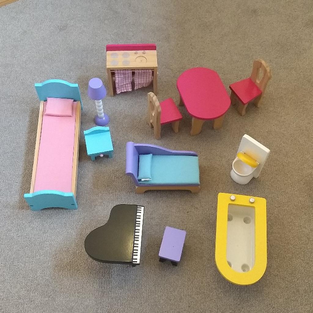 Dolls House (ELC) in Barton Seagrave for £40.00 for sale Shpock