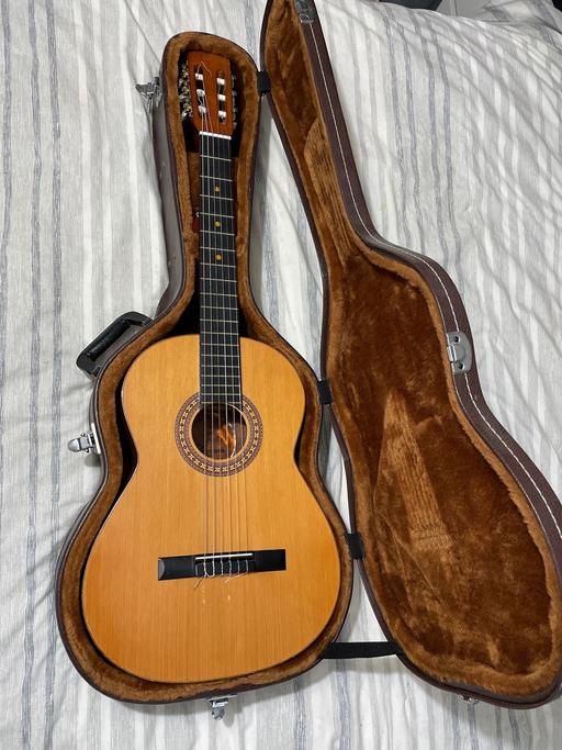 Buy & Sell Hertfordshire St. Albans - Photos for B M Espana guitar vgc with hard case