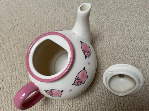 Buy & Sell Leicestershire Leicester - Photos for Pink pig teapot - collectible TG stamp