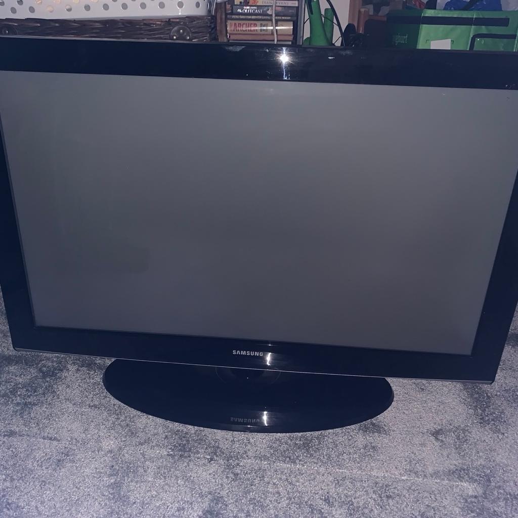 Samsung Plasma TV 42 inch in TW7 Hounslow for £100.00 for sale Shpock