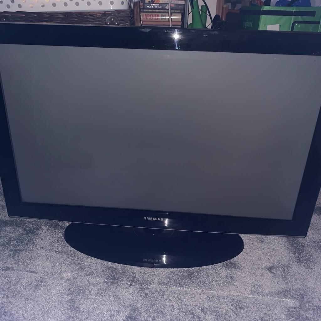 Samsung Plasma TV 42 inch in TW7 Hounslow for £100.00 for sale | Shpock