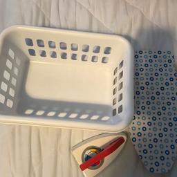 Play Washing basket, iron and ironing board

Collection B35