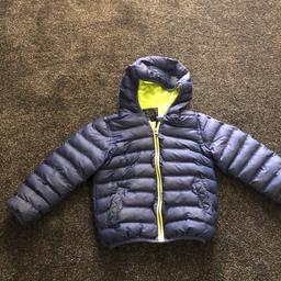 Great condition 
Boys navy coat from next
