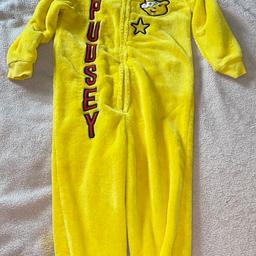 Children’s onesie for children in need and pudsey, age 2 to 3, in good condition it did come with a cape but the Cape I can’t find, doesn’t affect the use and if the Hoody is down you can’t even see where the Cape should go