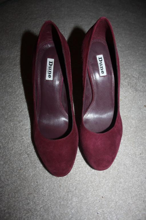 Buy & Sell North West London Chalk Farm - North West London - Photos for women's size 5 Dune berry high heel shoes